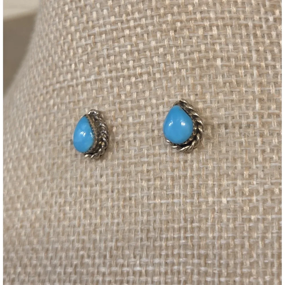 Vintage Sterling Silver Blue Kingman Turquoise Stud Post Earrings 925 - Picture 3 of 4